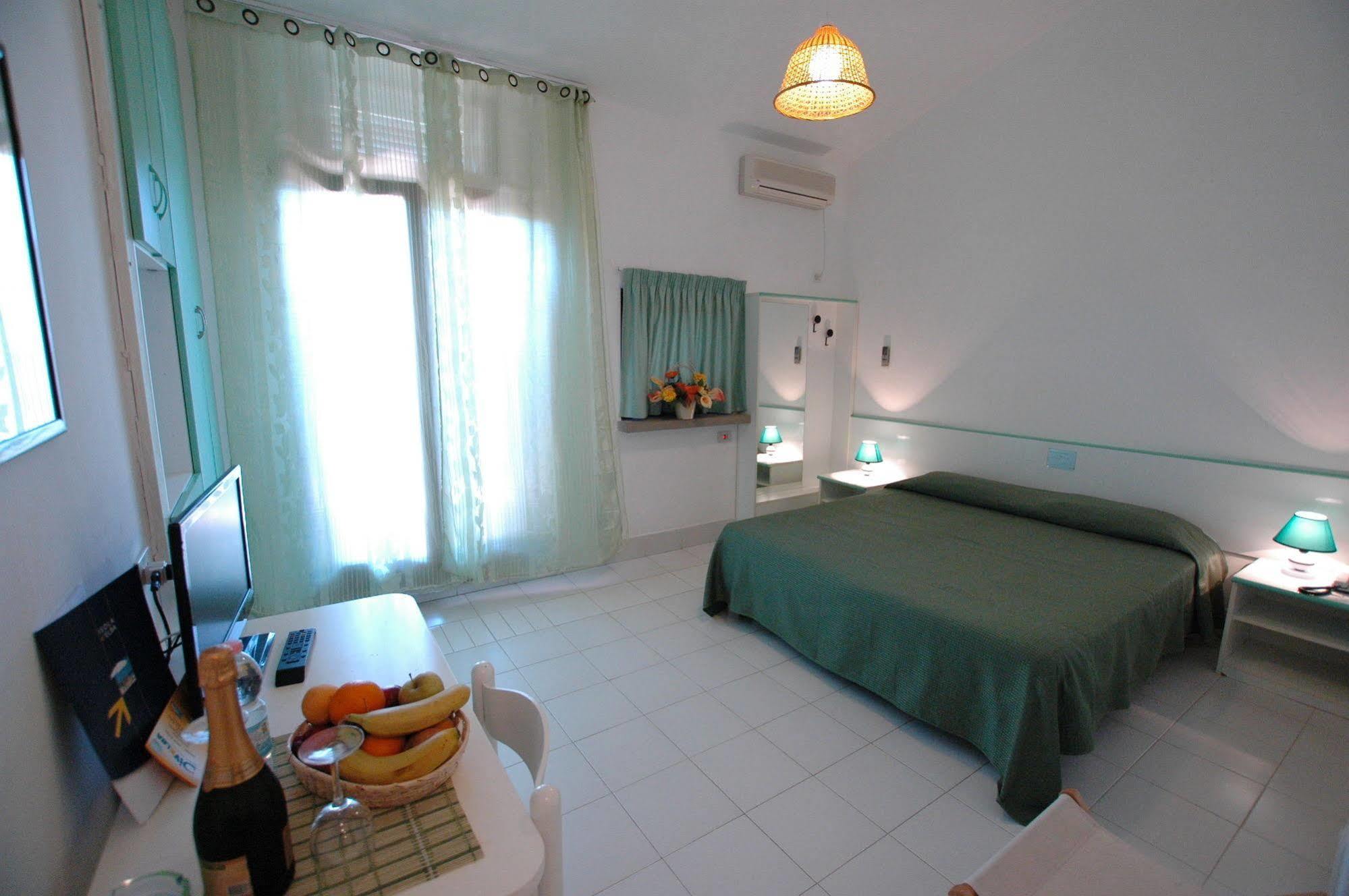 Hotel Capo Di Stella Capoliveri  Zewnętrze zdjęcie